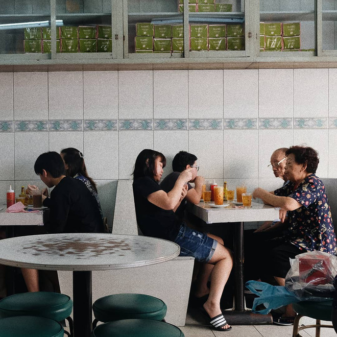 Thực đơn đa dạng tại quán ăn Bangkok On Lok Yun