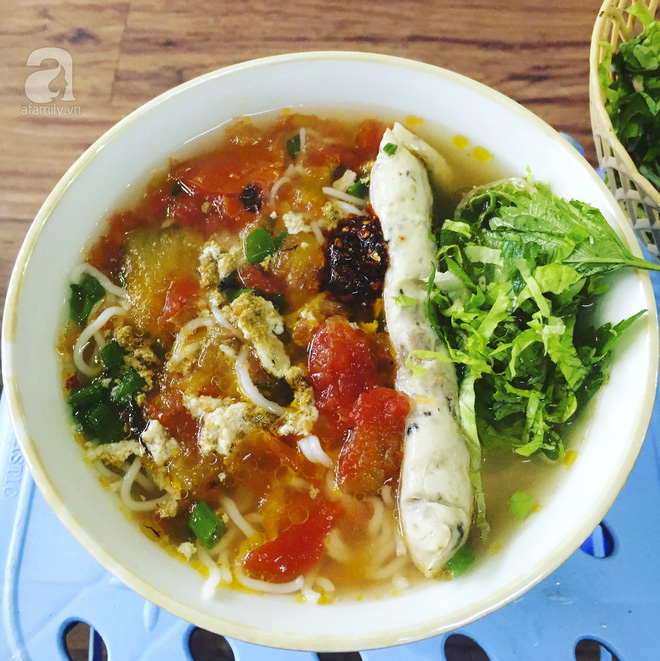 Bún riêu Ngô Thì Nhậm Hà Nội gạch cua không độn đậu