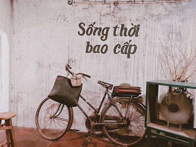 3-quan-cafe-phong-cach-hoai-co-o-da-nang-de-ban-tan-huong-khong-khi-thoi-ong-ba-anh-ivivu-3