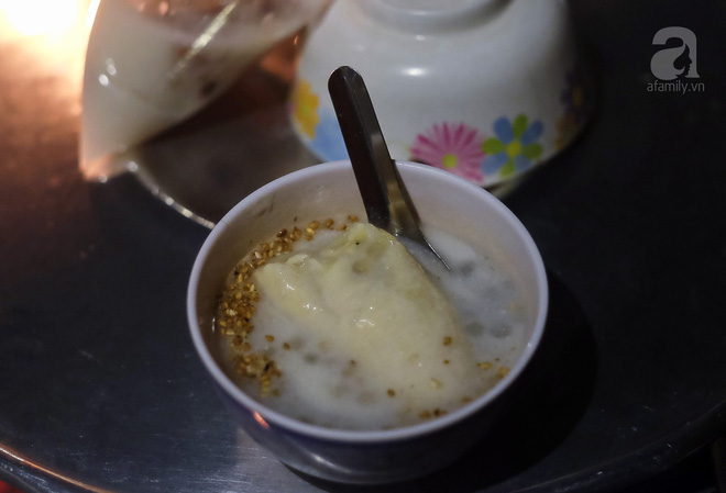 3-quan-che-banh-ban-den-rat-khuya-cho-nhung-nguoi-hao-ngot-lai-me-an-dem-o-sai-gon-ivivu-19 3-quan-che-banh-ban-den-rat-khuya-cho-nhung-nguoi-hao-ngot-lai-me-an-dem-o-sai-gon-ivivu-19
