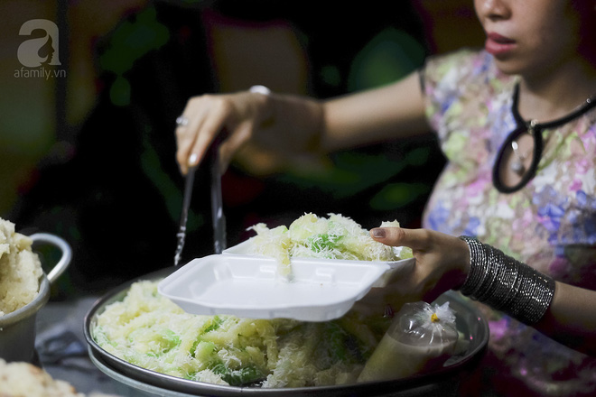 3-quan-che-banh-ban-den-rat-khuya-cho-nhung-nguoi-hao-ngot-lai-me-an-dem-o-sai-gon-ivivu-5 3-quan-che-banh-ban-den-rat-khuya-cho-nhung-nguoi-hao-ngot-lai-me-an-dem-o-sai-gon-ivivu-5