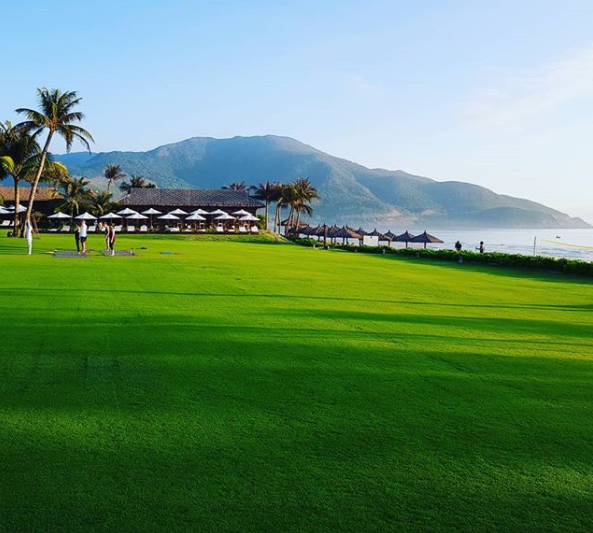 Hoàng hôn lãng mạn tại resort Cam Ranh