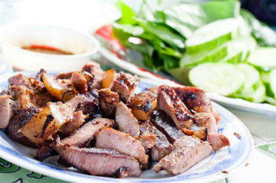 3-thit-trau-la-trong Món ngon Quảng Trị - thịt trâu lá trơng - iVIVU.com