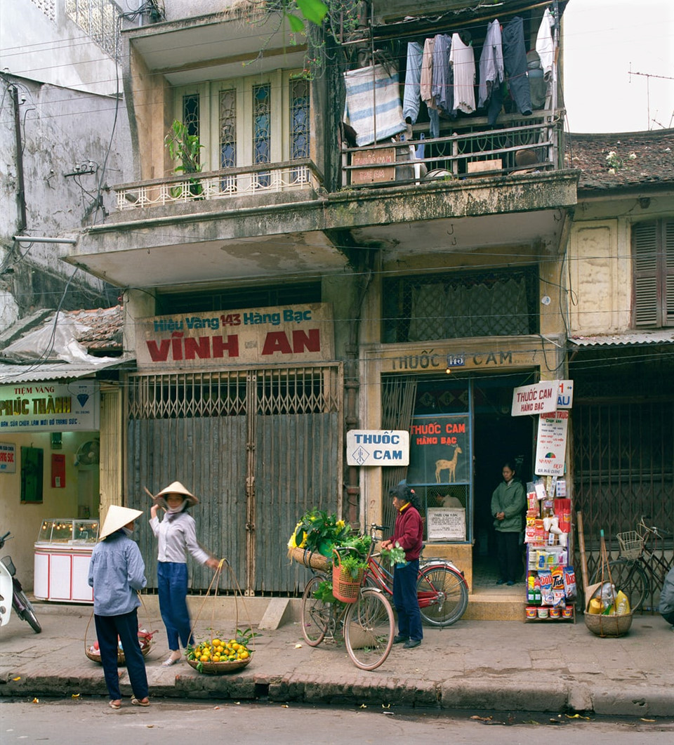 143–145 Hàng Bạc, 1995: Phố Hàng Bạc năm 1995