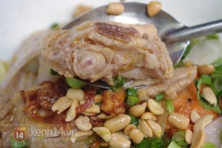 Khu phố mì Quảng ở quận Gò Vấp - thịt gà - ivivu.com