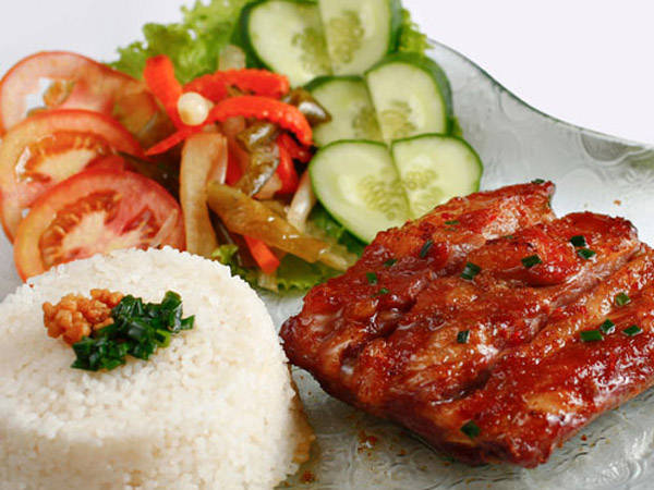 Cơm tấm Sài Gòn - Món ngon Việt Nam