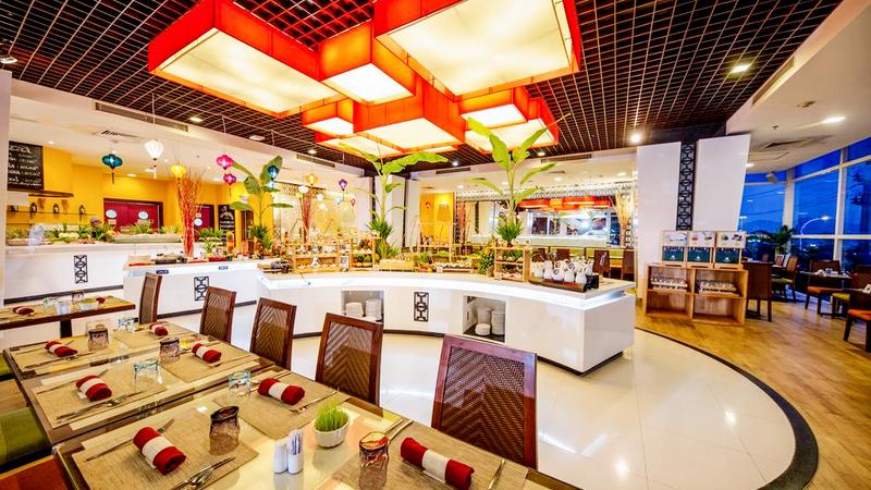 Nhà hàng ẩm thực sang trọng tại khách sạn Novotel Nha Trang