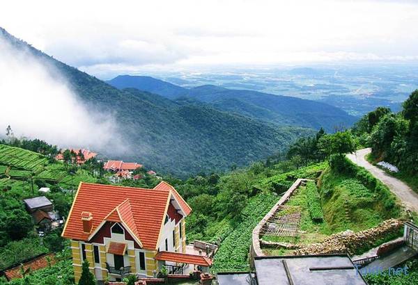 Tránh nóng ngày hè tại điểm du lịch gần Hà Nội - Tam Đảo