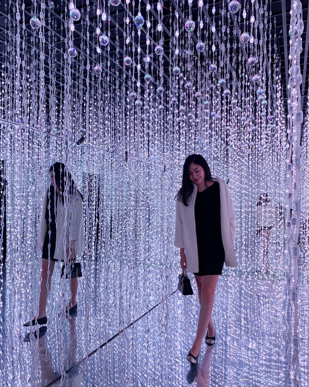 Điểm sống ảo Đà Lạt Lumiere với mê cung ánh sáng ấn tượng