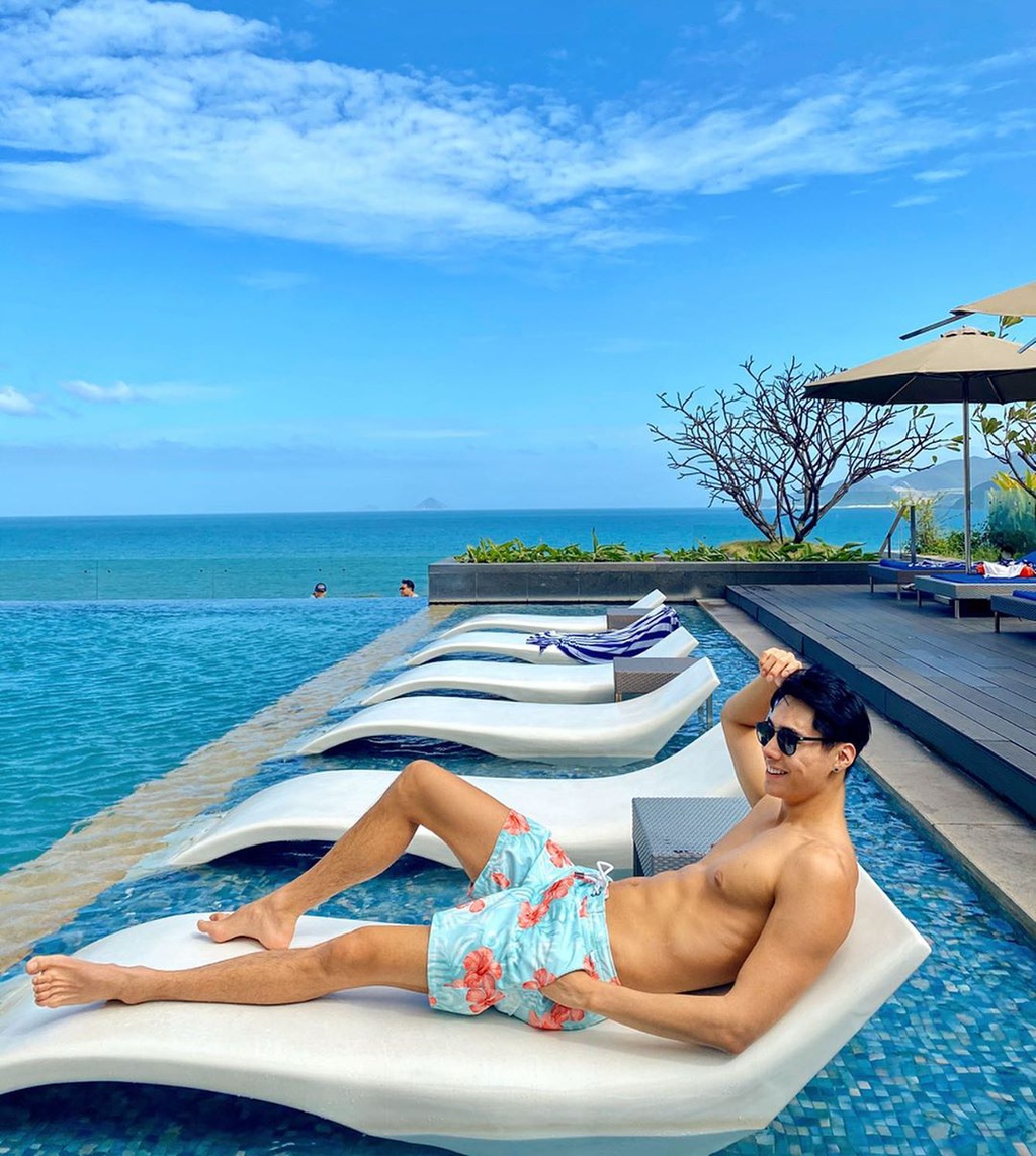 Bể bơi tràn bờ độc đáo tại khách sạn 5 sao Sheraton Nha Trang