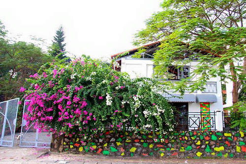 Homestay nằm ở phường Tuần Châu, TP Hạ Long.
