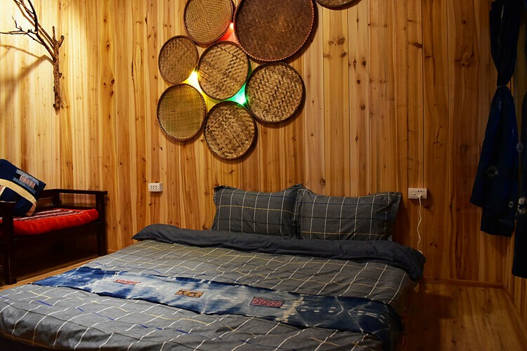 Bungalow tại homestay Sapa Jungle view núi Hàm Rồng