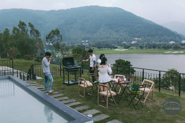 4-homestay-long-lanh-nhu-buoc-ra-tu-trong-phim-chi-cach-ha-noi-hon-1-tieng-di-xe-ivivu-9-1 4-homestay-long-lanh-nhu-buoc-ra-tu-trong-phim-chi-cach-ha-noi-hon-1-tieng-di-xe-ivivu-9