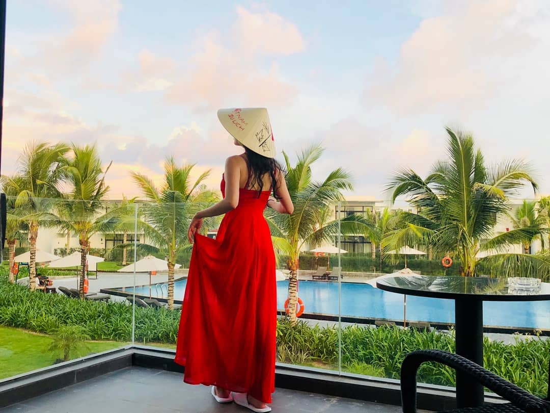 Hồ bơi ngoài trời Melia Đà Nẵng Resort