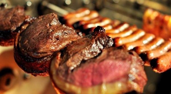 Buffet Sài Gòn thịt nướng tại bàn