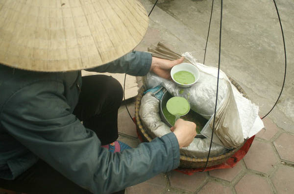Bánh đúc sốt Thanh Hóa ăn nóng hổi
