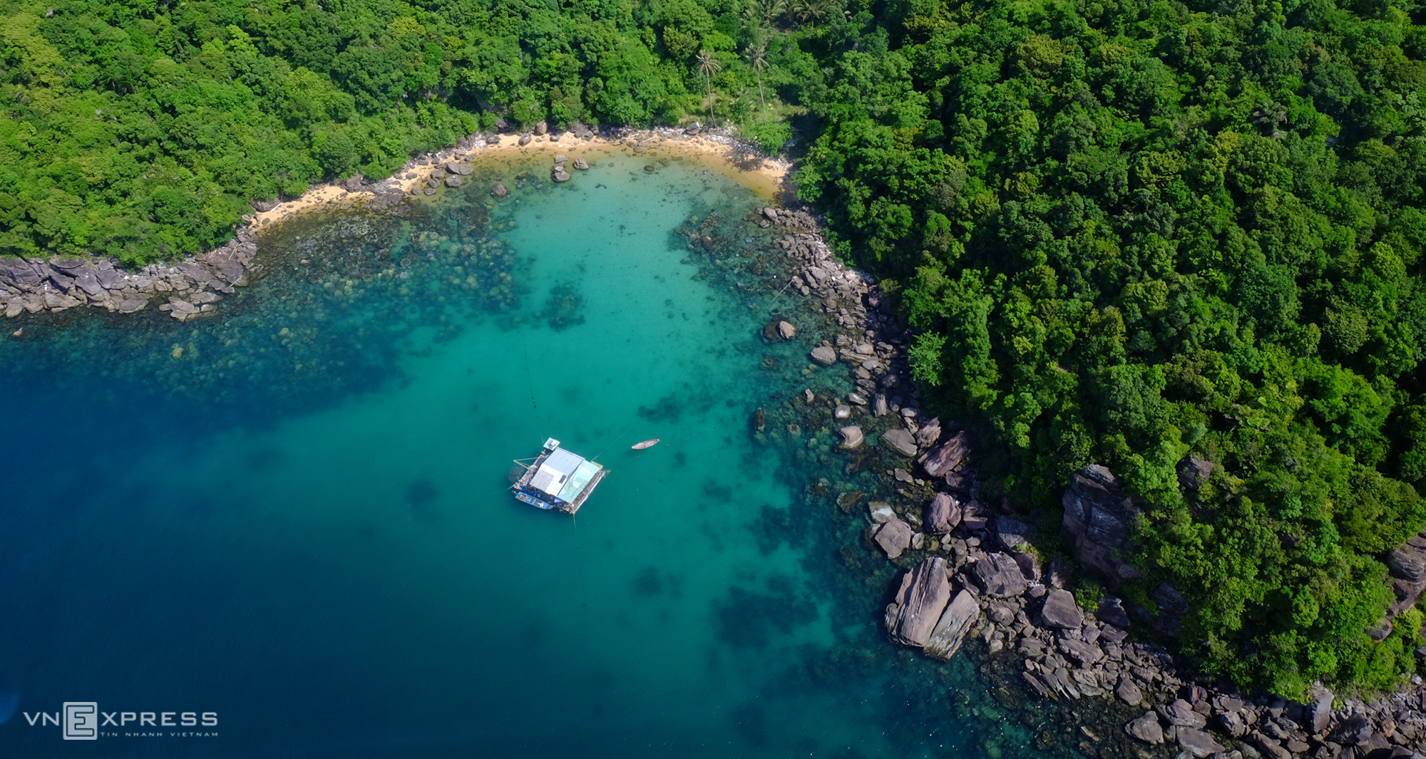 Cáp treo Hòn Thơm trong tour Phú Quốc 4 ngày