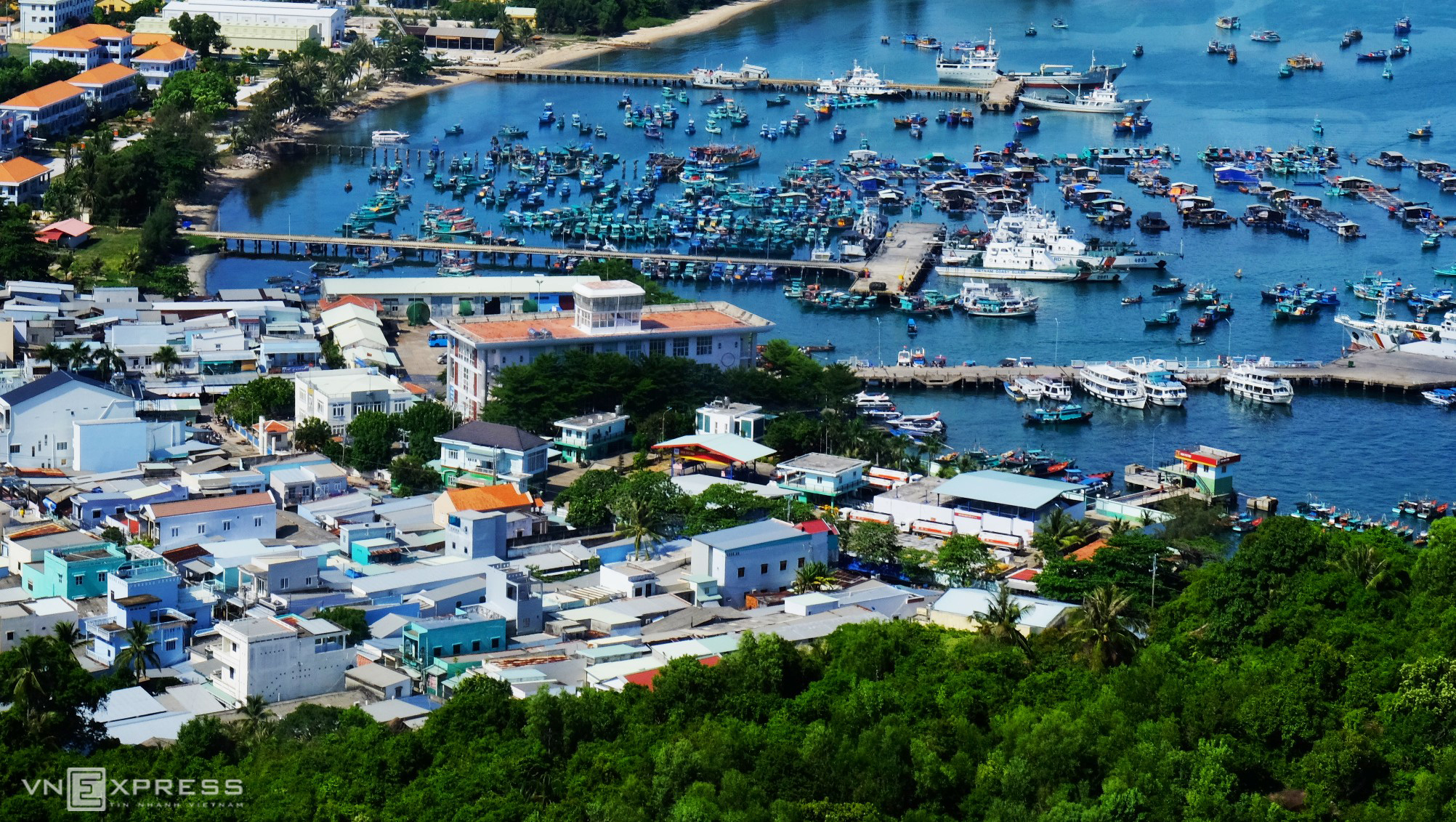 Cảnh làng chài Phú Quốc trong tour Phú Quốc 4 ngày