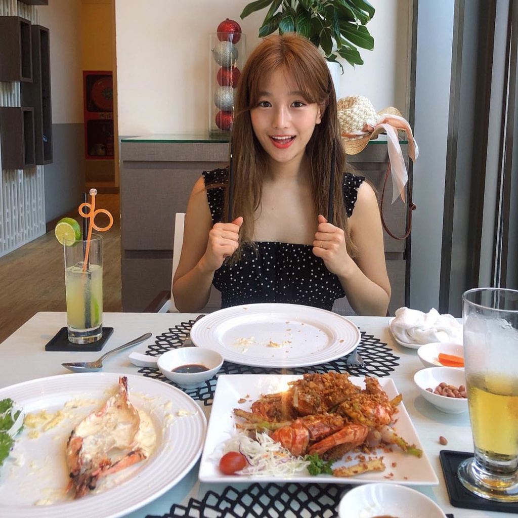 Không gian sang trọng tại nhà hàng Costa Seafood Không gian sang trọng tại nhà hàng Costa Seafood
