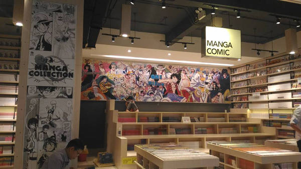 Tranh tường manga tại nhà sách Kim Đồng Sài Gòn Tranh tường manga tại nhà sách Kim Đồng Sài Gòn