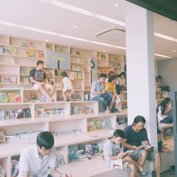 Sách truyện tranh đa dạng tại nhà sách Kim Đồng Sách truyện tranh đa dạng tại nhà sách Kim Đồng