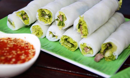 Phở cuốn ở Sài Gòn - iVIVU.com
