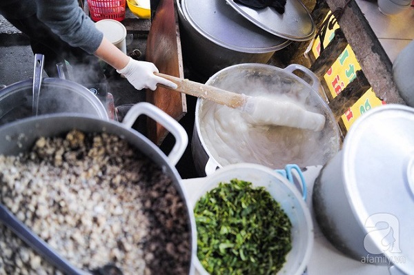 Bánh đúc nóng Hà Nội quán Trung Tự Bánh đúc nóng Hà Nội quán Trung Tự