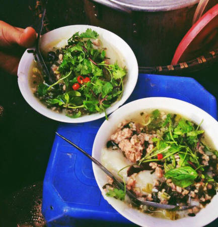 4-quan-banh-duc-nong-sieu-hap-dan-cho-chieu-gio-mua-ha-noi-ivivu-8