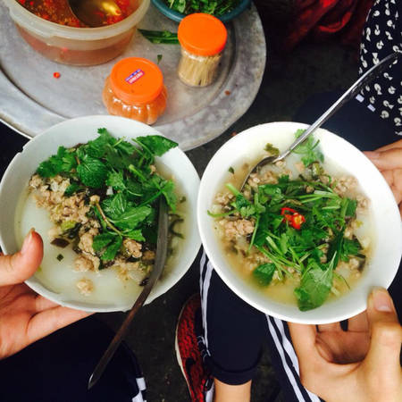 4-quan-banh-duc-nong-sieu-hap-dan-cho-chieu-gio-mua-ha-noi-ivivu-9