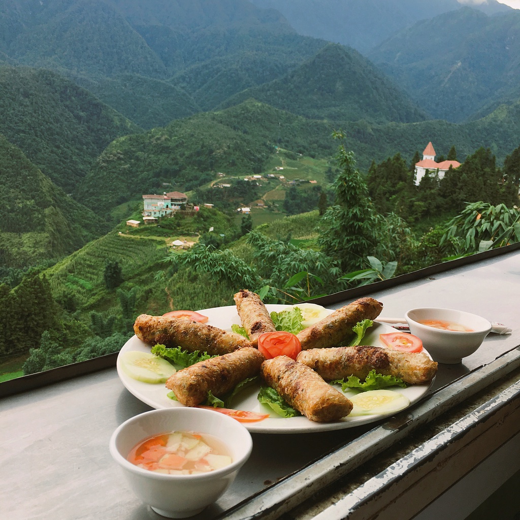 Quán cà phê Sa Pa Fansipan Terrace view ruộng bậc thang
