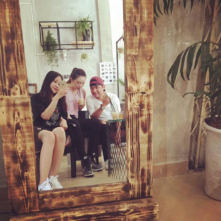 Nhiều góc nhỏ độc đáo để chụp ảnh tại SG Bros Cafe Đà Nẵng