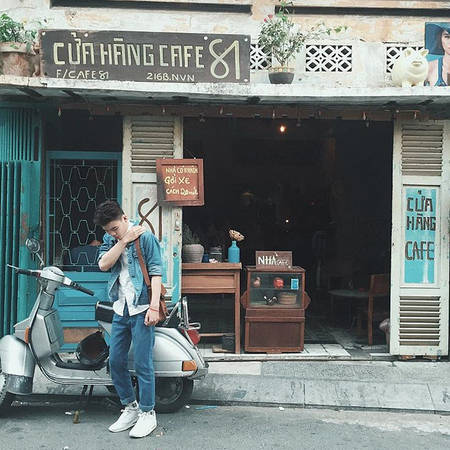 Không gian quán cafe phong cách ngày bé tại Cửa hàng cà phê 81