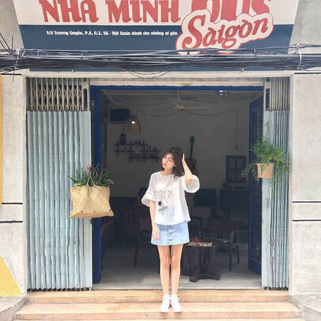 Không gian tươi vui quán cafe Sài Gòn