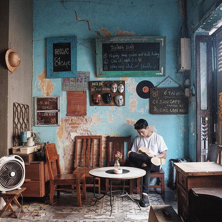 Chi tiết trang trí hoài niệm tại quán cafe Sài Gòn
