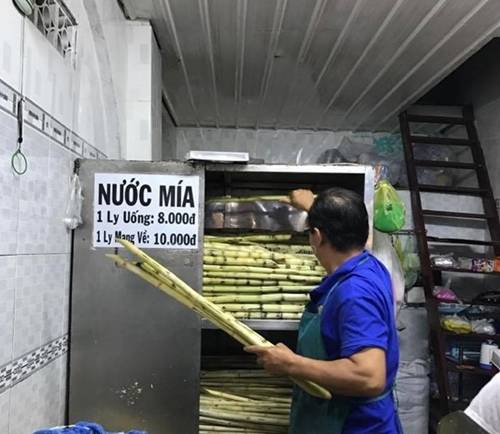 Nước mía Phan Đình Phùng tại quán nước mát Sài Gòn được ép tươi mỗi ngày