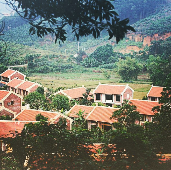 4-resort-co-khu-vui-choi-cho-tre-nho-chi-cach-trung-tam-ha-noi-khoang-1-gio-di-xe-ivivu-13