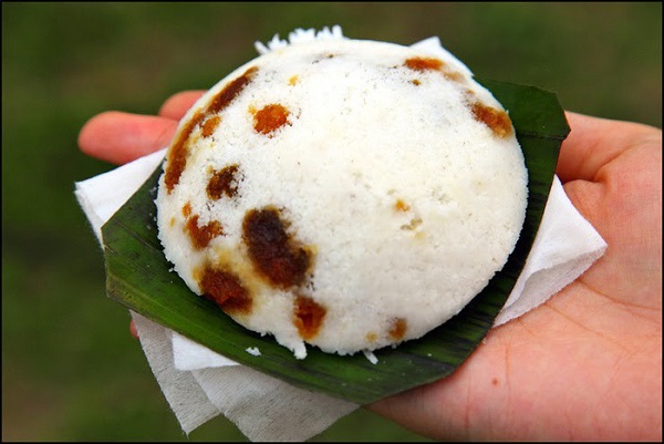 Putu piring - món ngon Malaysia