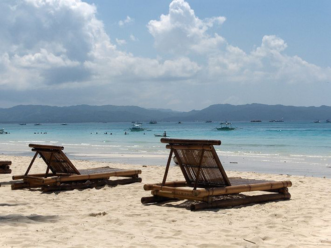 Biển Đồng Châu gần Hà Nội yên bình hoang sơ