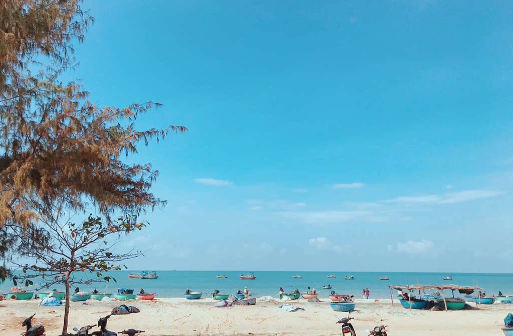 Bãi tắm Phan Thiết Bãi biển Hòn Rơm