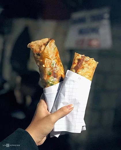 Quán cô Mai Đà Lạt với bánh tráng nướng xoài bào