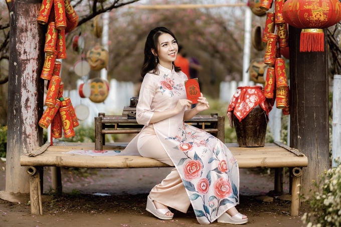 Vườn hoa Phương Linh thu hút khách chụp ảnh dịp Tết