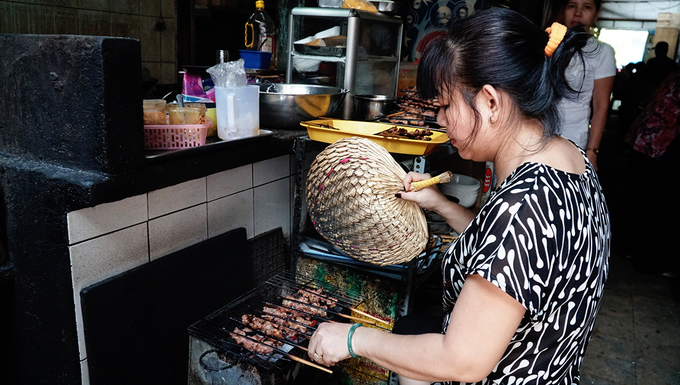 Bún thịt nướng Nguyễn Huệ Sài Gòn
