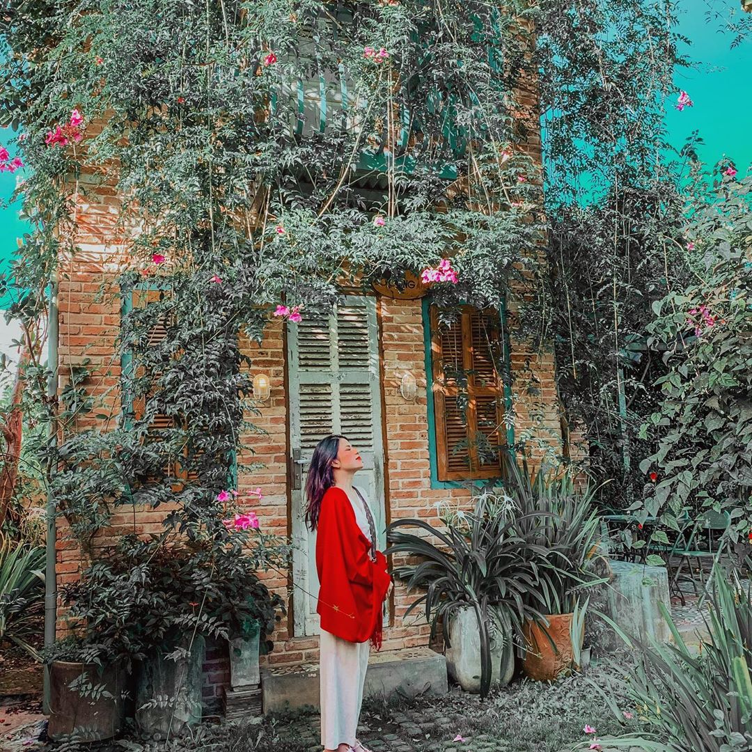 Là Nhà homestay Đà Lạt không gian vintage hoa cỏ