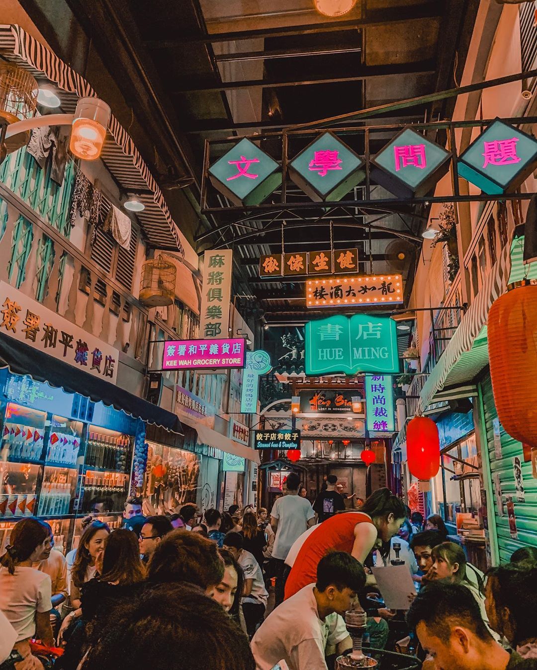 Biển hiệu neon Little Hong Kong Sài Gòn