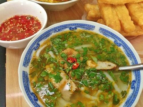 Bánh canh bột lọc món ăn dân dã Quảng Bình Bánh canh bột lọc món ăn dân dã Quảng Bình
