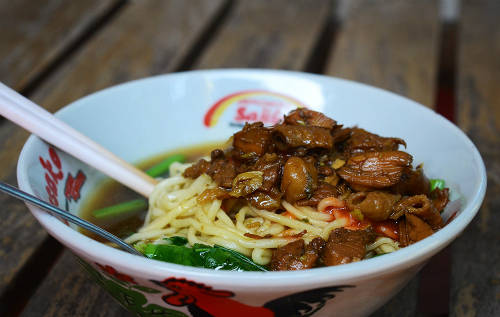 Mie ayam mì gà - món ăn đường phố Indonesia