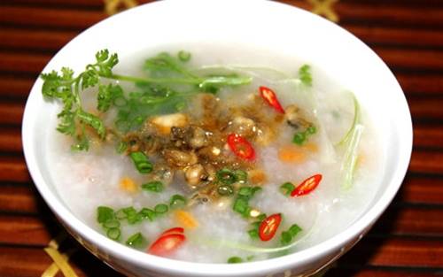 Cháo hàu món ăn Quảng Bình nổi tiếng Lương Ninh
