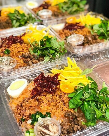 Bánh tráng trộn - món ăn vặt Sài Gòn