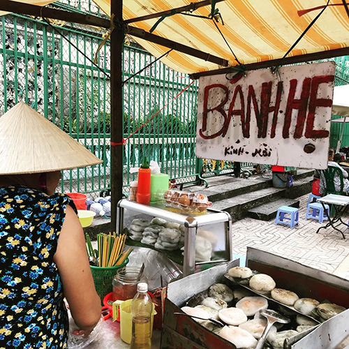 Bánh hẹ ăn vặt Sài Gòn