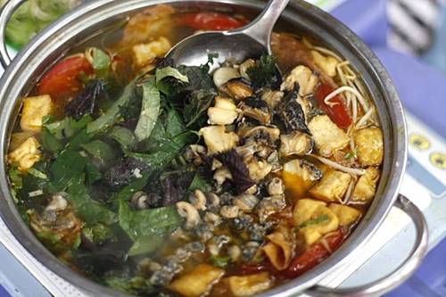 Lẩu ốc - Món lẩu se lạnh Hà Nội chua thanh